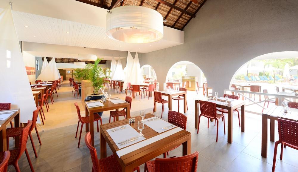 Veranda Palmar Beach Hotel & Spa Belle Mare Bagian luar foto